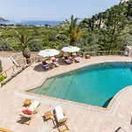 Epidavros Voukamvilia Retreat, Shared Pool Apartment