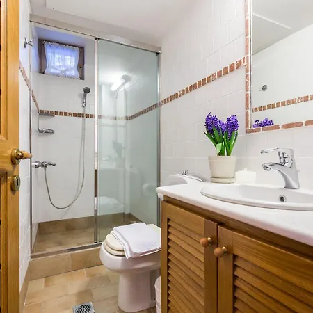 Voukamvilia Junior In Epidavros Shared Pool Nea Epidavros