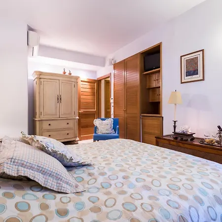 Apartment Epidavros Villas Voukamvilia Retreat, Shared Pool *