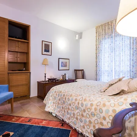 Voukamvilia Junior In Epidavros Shared Pool * ניאה אפידאורוס