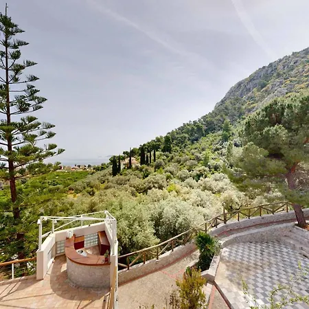 Epidavros Voukamvilia Retreat, Shared Pool 네아 에피다브로스