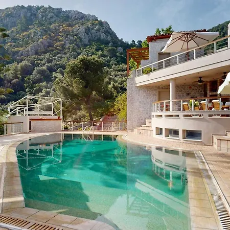 Epidavros Voukamvilia Retreat, Shared Pool